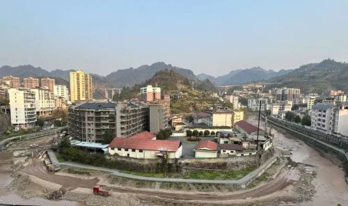 一個(gè)10萬(wàn)人口小縣精簡(jiǎn)了10個(gè)部門(mén)后(圖1)