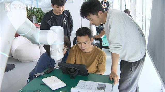 機(jī)器人邁向通用智能上海這家企業(yè)死磕應(yīng)用價(jià)值(圖6)
